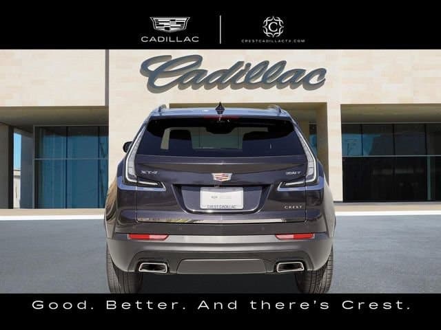 CADILLAC-XT4-4